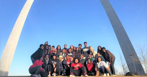 HUAC St Louis members posing in front of the St Louis arch